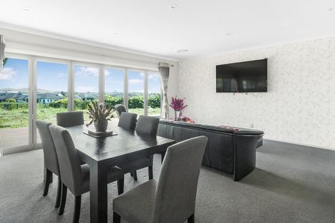 Photo of property in 4 Platina Place, Flagstaff, Hamilton, 3210