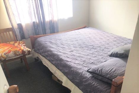 Photo of property in 1/5 Myna Place, Weymouth, Auckland, 2103