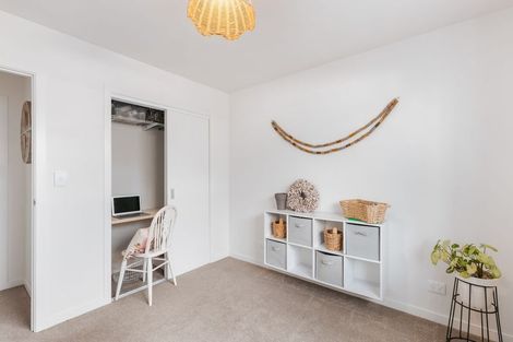 Photo of property in 22 Kahawai Place, Omokoroa, 3114