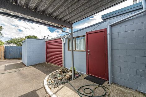 Photo of property in 1 Hurworth Place, College Estate, Whanganui, 4500