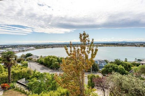 Photo of property in 38 Saint Andrews Hill Road, Mount Pleasant, Christchurch, 8081