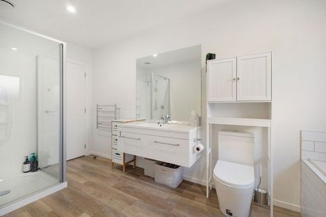 Photo of property in 13 Leicester Street, Jacks Point, 9371