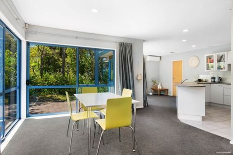 Photo of property in 30 Rosemary Avenue, Forrest Hill, Auckland, 0620