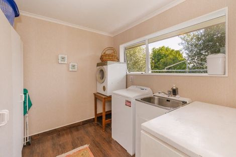 Photo of property in 9 Mana Place, Awapuni, Palmerston North, 4412