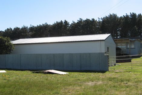 Photo of property in 64 Koputara Road, Himatangi Beach, Foxton, 4891