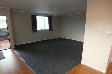 Photo of property in 2/55 Redcrest Avenue, Red Hill, Papakura, 2110