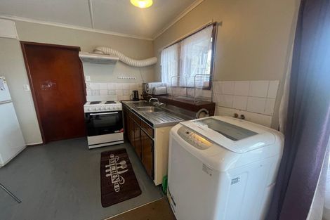 Photo of property in 150 Avondale Road, Avondale, Auckland, 1026