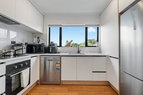 Photo of property in 7/25 Griffen Park Road, Mount Roskill, Auckland, 1041
