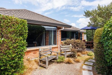 Photo of property in 36 Tennyson Avenue, Kelvin Grove, Palmerston North, 4414