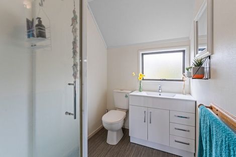 Photo of property in 10 Angela Place, Kinloch, Taupo, 3377