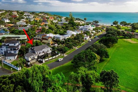 Photo of property in 20 Seabreeze Road, Narrow Neck, Auckland, 0624