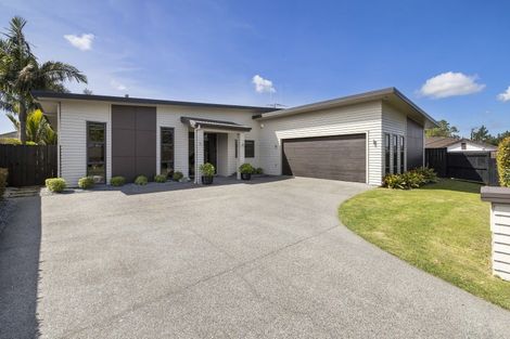 Photo of property in 35 Bellbird Rise, Pyes Pa, Tauranga, 3112