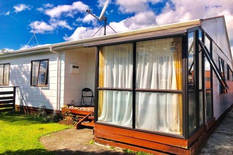 Photo of property in 24 Princes Street, Levin, 5510