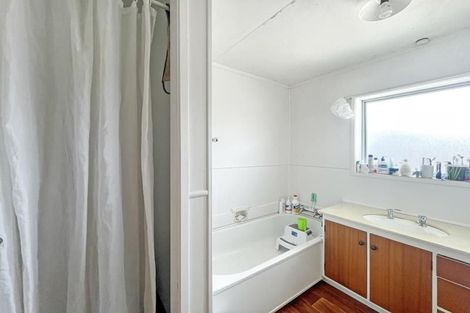 Photo of property in 15 Dermont Street, Bader, Hamilton, 3206