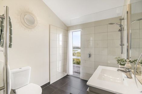 Photo of property in 241d Heatley Road, Whakapirau, Maungaturoto, 0583