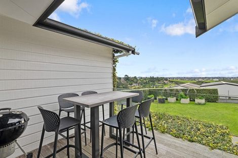 Photo of property in 86 Whites Road, Whitford, Howick, 2571