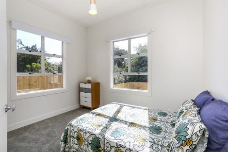 Photo of property in 6d Burns Street, Westown, New Plymouth, 4310