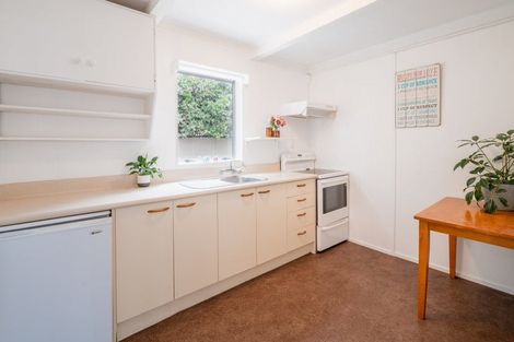 Photo of property in 2/53 Mathesons Road, Phillipstown, Christchurch, 8011