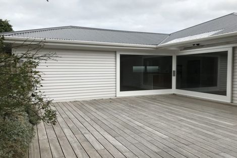 Photo of property in 11 Ngatoto Street, Khandallah, Wellington, 6035