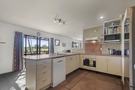 Photo of property in 250 Foxton Shannon Road, Foxton, 4893