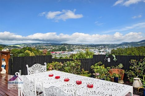 Photo of property in 48 Memorial Drive, Parahaki, Whangarei, 0112