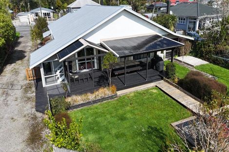 Photo of property in 145 Brougham Street, Westport, 7825