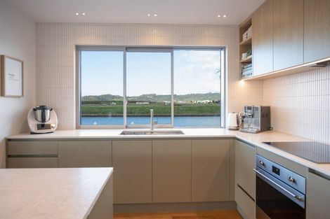 Photo of property in 16 Ngaroma Crescent, Whitianga, 3510