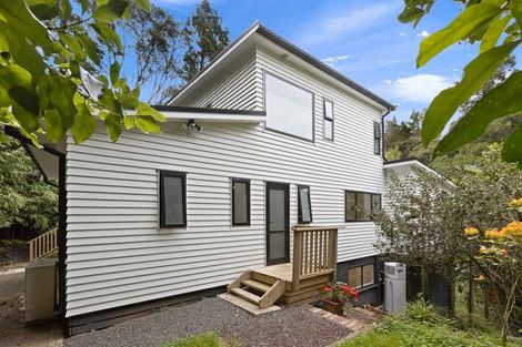 Photo of property in 18 Paturoa Road, Titirangi, Auckland, 0604