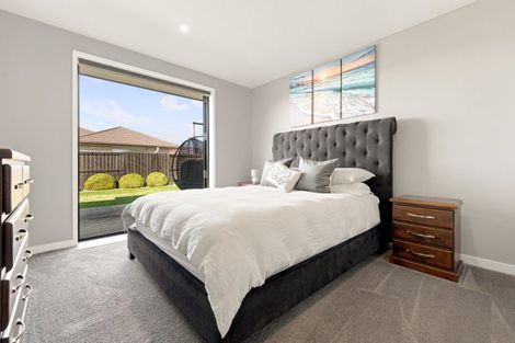 Photo of property in 8 Cupples Street, Papamoa Beach, Papamoa, 3118
