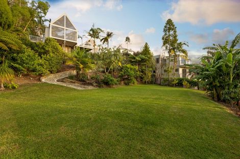 Photo of property in 25 Oakpark Place, West Harbour, Auckland, 0618