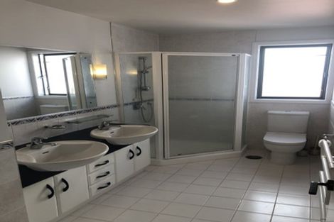 Photo of property in 132 Harbour Village Drive, Gulf Harbour, Whangaparaoa, 0930