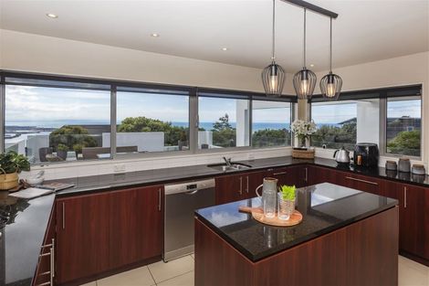 Photo of property in 8 Kaikoura View, Mount Pleasant, Christchurch, 8081