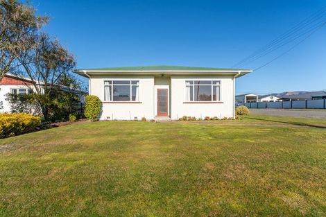 Photo of property in 33 Parsonage Road, Waimate, 7924