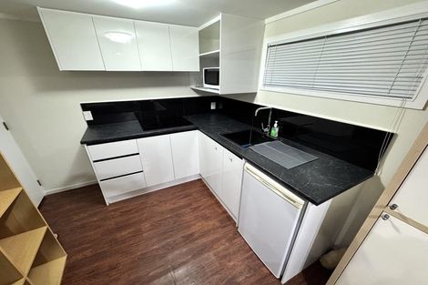 Photo of property in 1/38 Beulah Avenue, Rothesay Bay, Auckland, 0630