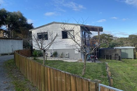 Photo of property in 30 Springtime Crescent, Stanmore Bay, Whangaparaoa, 0932