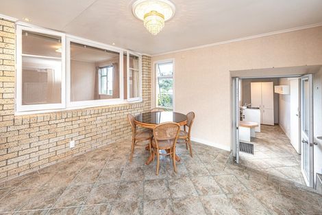 Photo of property in 17 Bristow Street, Saint Johns Hill, Whanganui, 4501