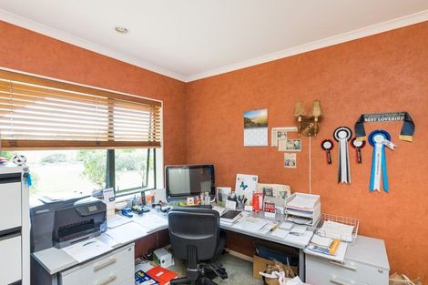 Photo of property in 289 Fitzherbert Road East, Aokautere, Palmerston North, 4471