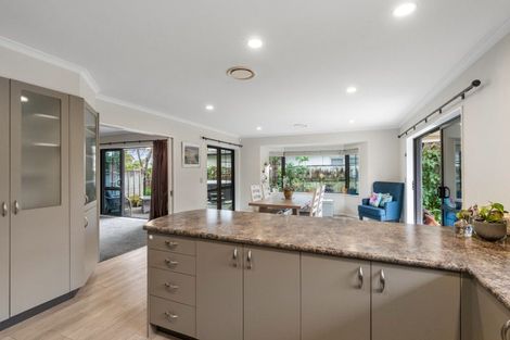 Photo of property in 6 Nimmo Avenue, Waikanae, 5036