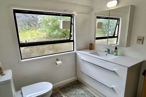 Photo of property in 131 Winara Avenue, Waikanae, 5036