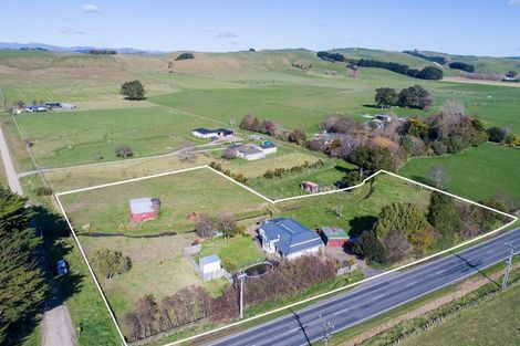 Photo of property in 81987 State Highway 2, Pahiatua, 4984