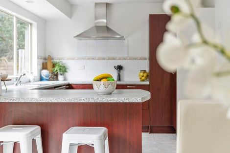 Photo of property in 31 Makora Road, Massey, Auckland, 0614