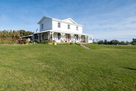 Photo of property in 1 Hadfield Street, Patea, 4520