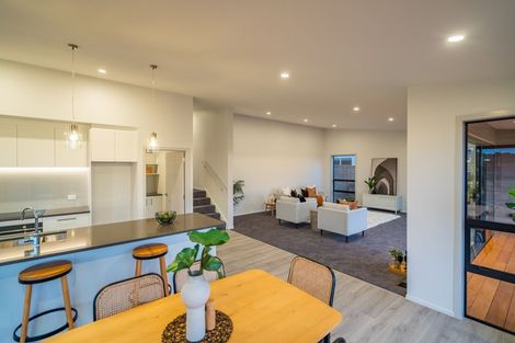 Photo of property in 92 Kotare Street, Waikanae, 5036