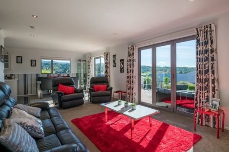 Photo of property in 3 Fantail Heights, Picton, 7220