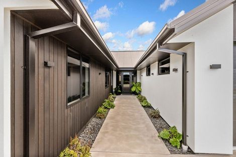 Photo of property in 55 Te Hurunui Drive, Pegasus, 7612