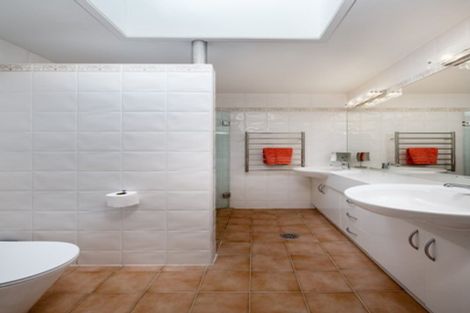 Photo of property in 10 Andrea Place, Sunnyhills, Auckland, 2010