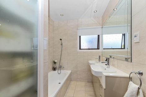 Photo of property in 133 Tiroroa Avenue, Te Atatu South, Auckland, 0610