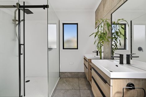 Photo of property in 51b Meadowland Street, Matua, Tauranga, 3110