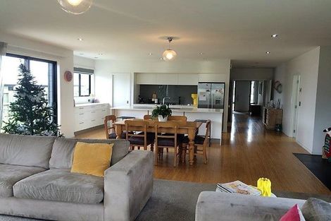 Photo of property in 9 Centre Crescent, Wanaka, 9305