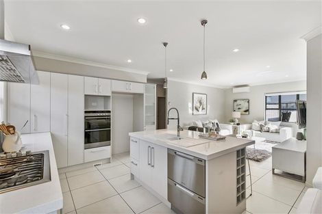 Photo of property in 33 Ganley Terrace, Stonefields, Auckland, 1072